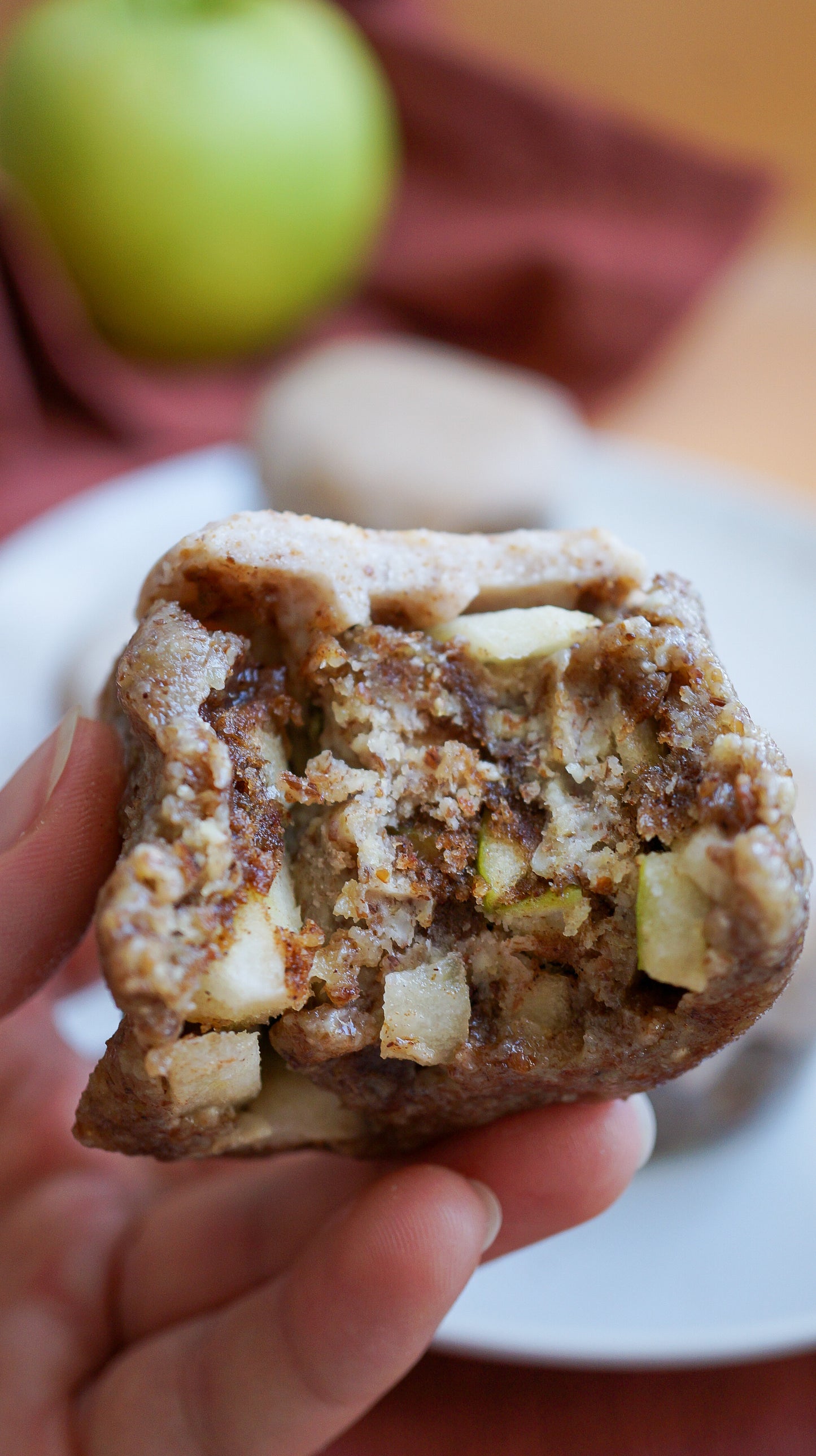 Spiced Apple Cinnamon Roll