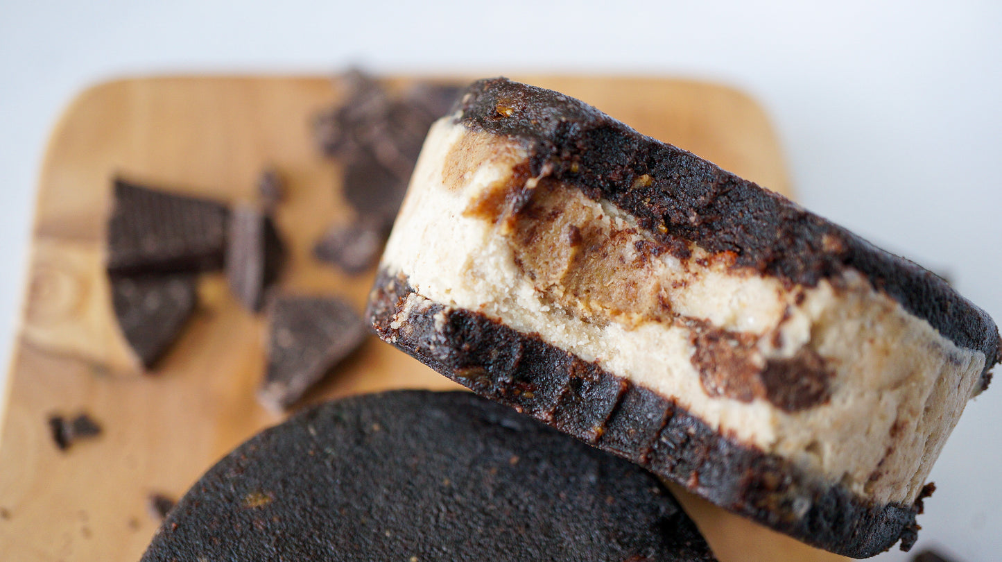 Caramel Nutella Sammy - Raw Bites By Risa