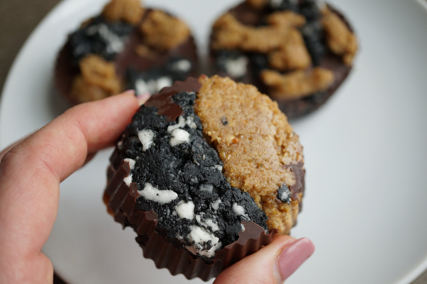 Oreo Cookie Dough Cup - Raw Bites By Risa