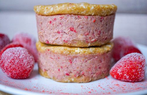 Strawberry Shortcake Sammy - Raw Bites By Risa