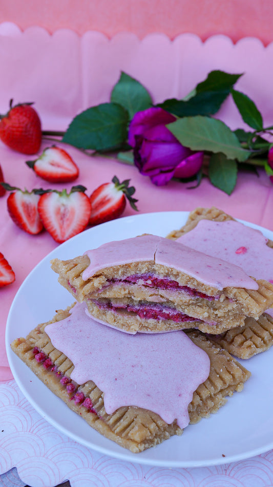 Strawberry Dreams Box - Raw Bites By Risa